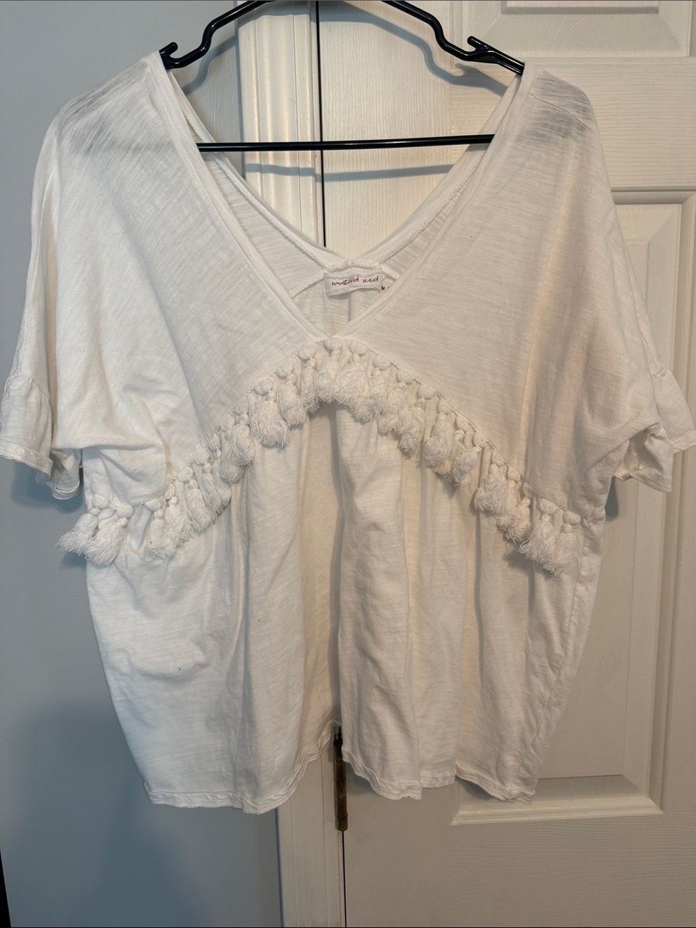 Mustard Seed White Tassel Trim V-Neck Short Sleeve Top